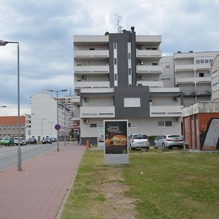 Apartment Viktor Osijek Rom bilde